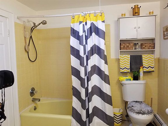 2nd image of 28 N Montague St