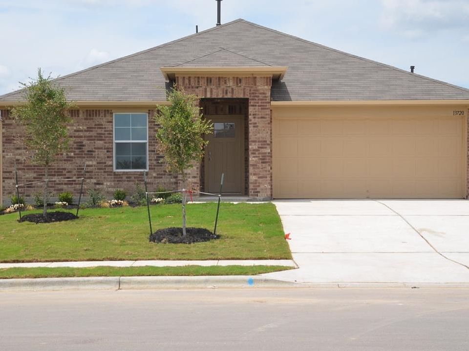 1st image of 13720 Cantarra Dr
