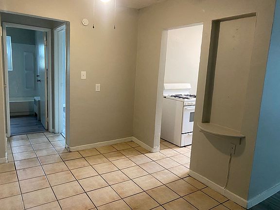4th image of 922 Wheatley Ave #10