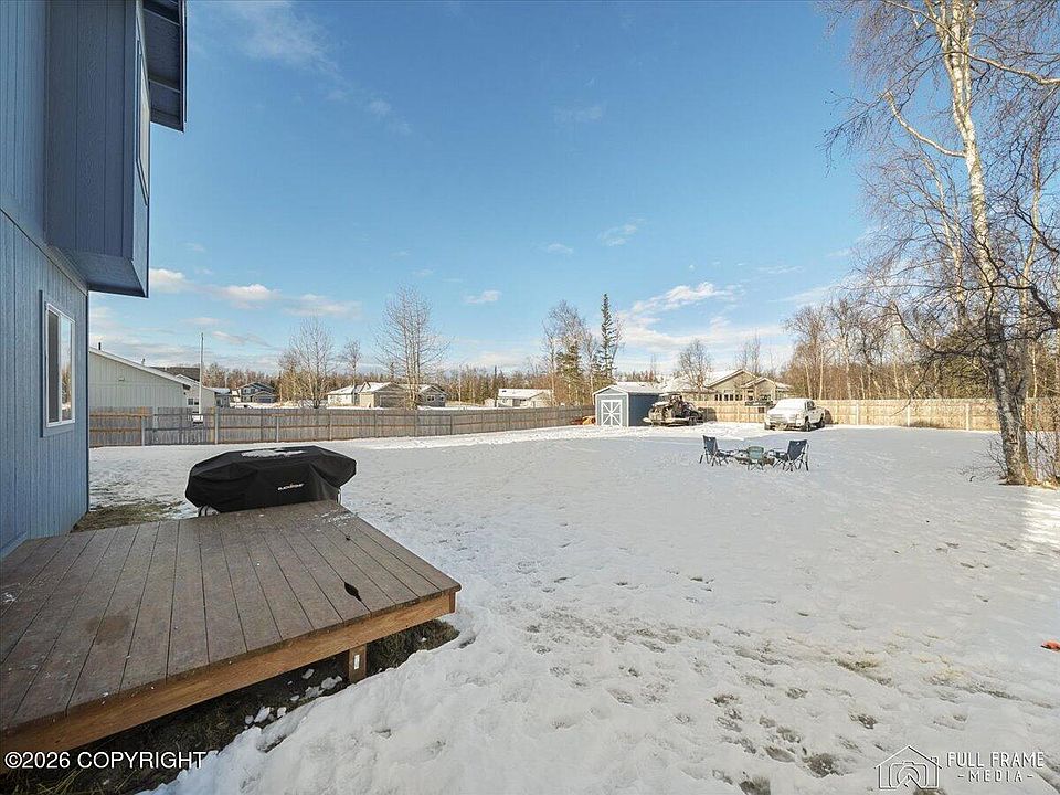 2nd image of 1403 E Esty Dr
