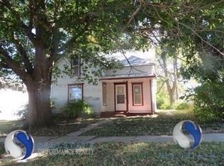 107 Elm St, Pleasant Dale, NE 68423