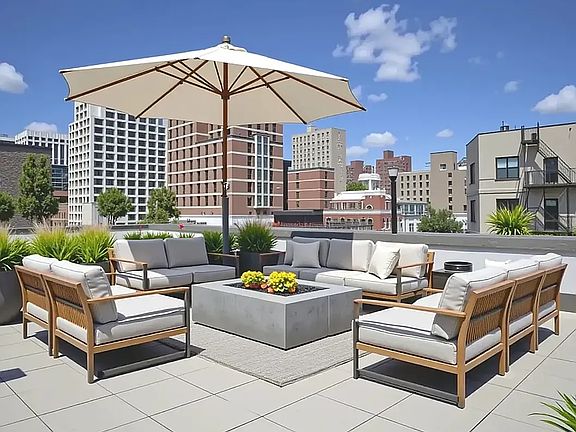 4th image of 19 Saint Marks Pl APT 5H