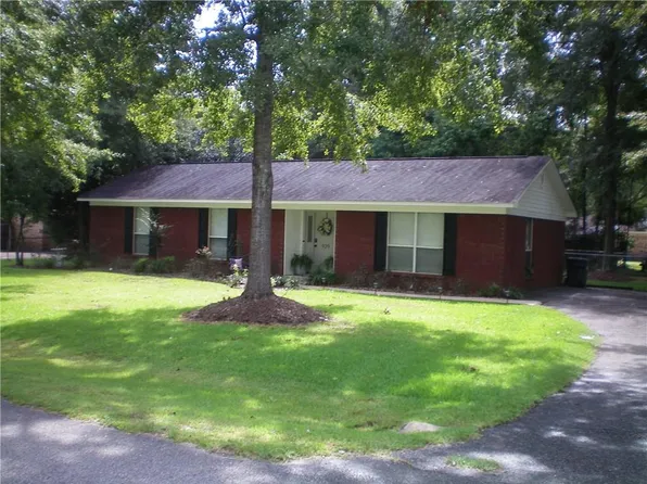 929 Joaneen Dr, Saraland, AL 36571