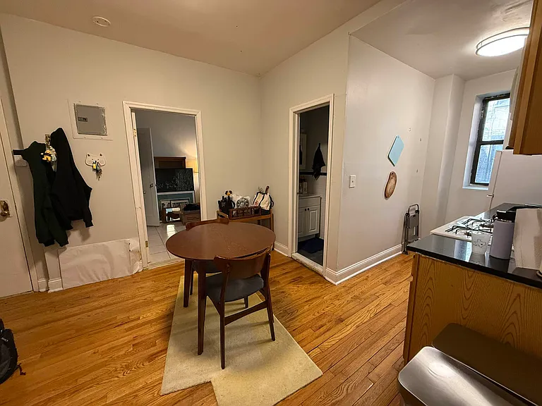 550 Ocean Ave #1A — Photo 6