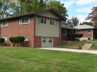 929 Express Dr, Belleville, IL