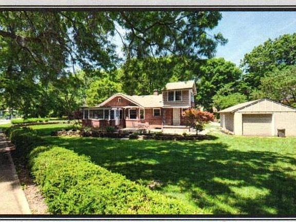 5th image of 7429 Belleview Ave