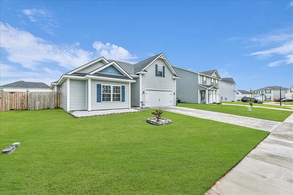 36 Herty Lane - 1 — Photo 3