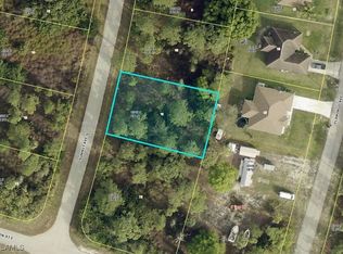 525 Summit Ave S, Lehigh Acres, FL 33974