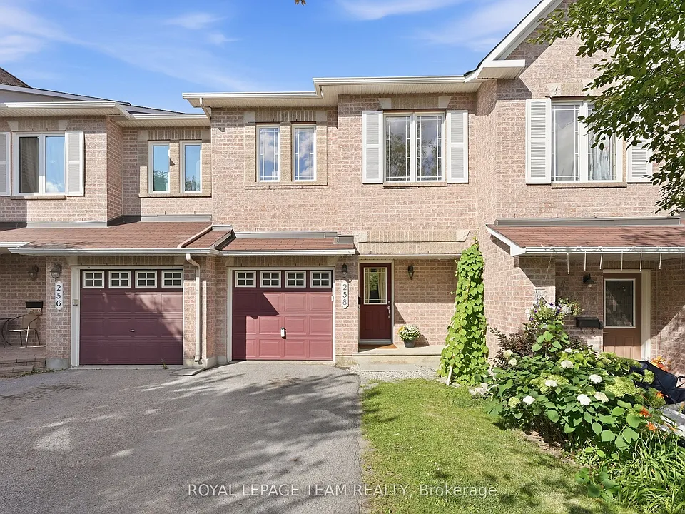 258 Forestbrook St