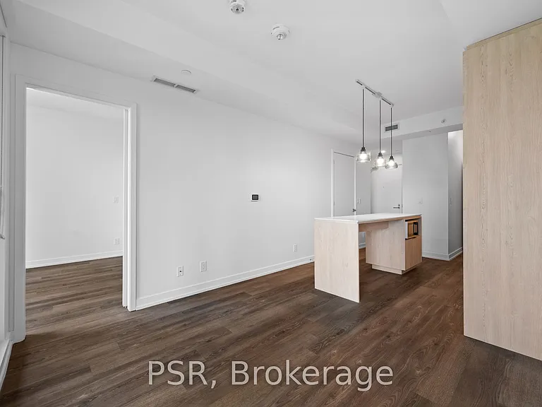 11 Ordnance St #1901 — Photo 6