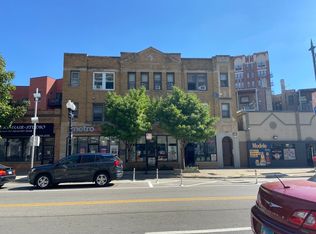4421 N Broadway St #1, Chicago, IL 60640