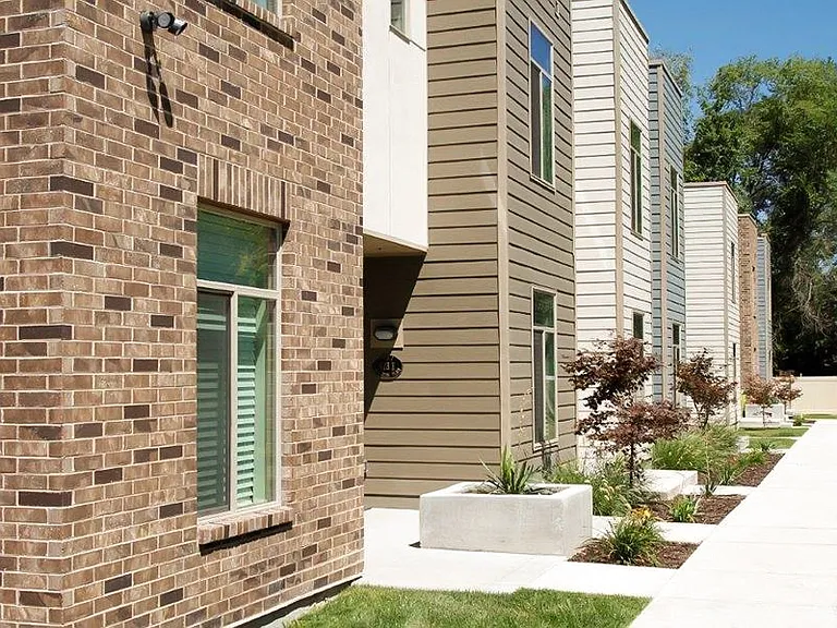 Madrona Townhomes — Photo 14