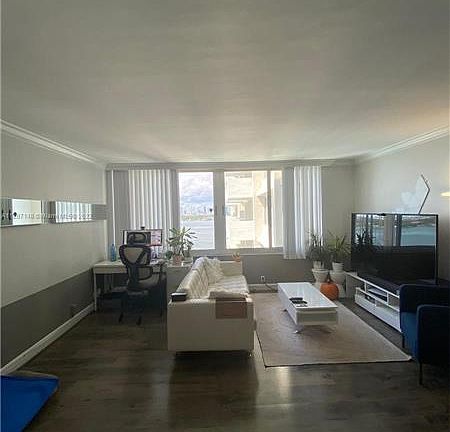 2nd image of 1200 West Ave APT 1401