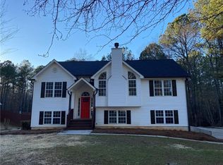 10 Bent Tree Ct, Newnan, GA 30263