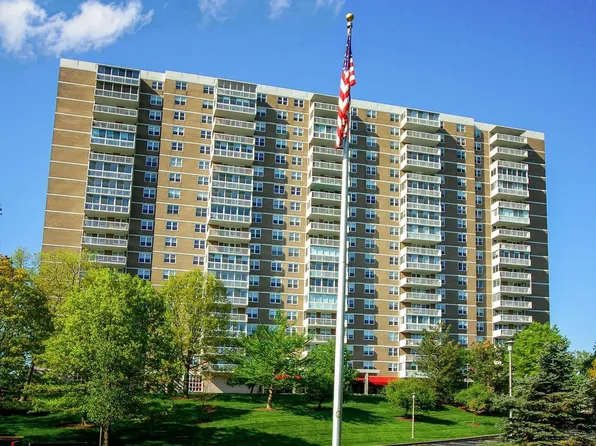 2444 Madison Rd Unit 704, Cincinnati, OH 45208