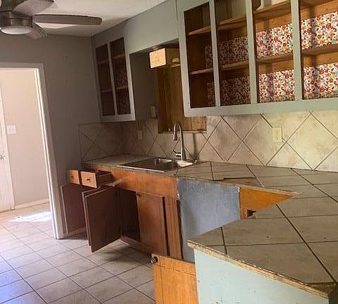 5th image of 223 Barefoot Springs Rd