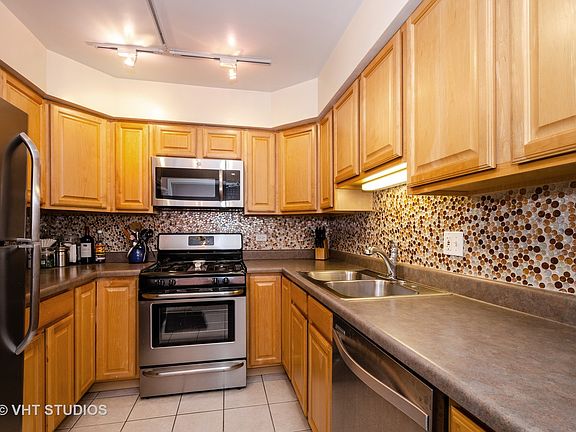 5th image of 6969 N Ashland Blvd APT 206
