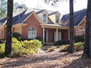 2305 Duncans Shore Dr, Buford, GA 30519