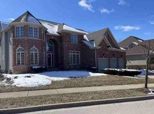 2151 Sutton Dr, South Elgin, IL 60177