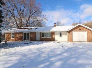 6191 Falkenbury Rd, North Branch, MI 48461