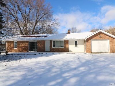 6191 Falkenbury Rd, North Branch, MI, 48461