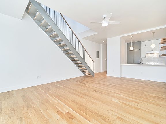5th image of 325 W 93rd St #6D