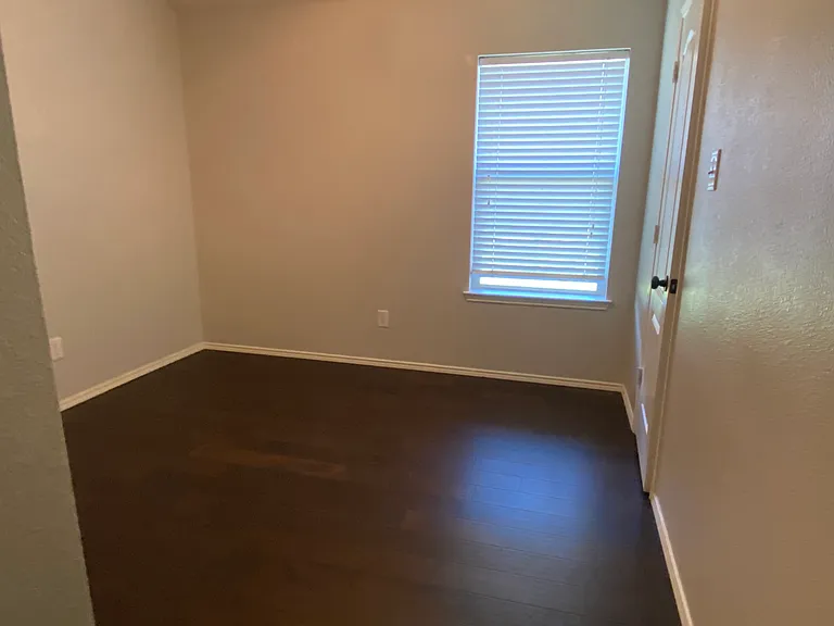 10413 Trevino Ln — Photo 26