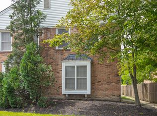 8 Richmond Sq #26, Cleveland, OH 44143