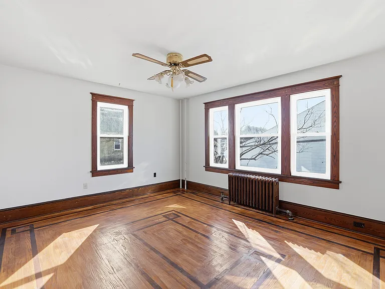 630 N Courtland St — Photo 5