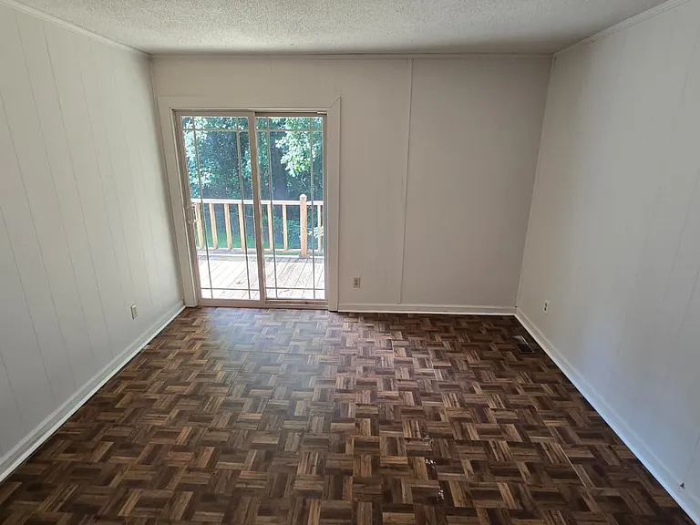 466 Hefner St — Photo 14