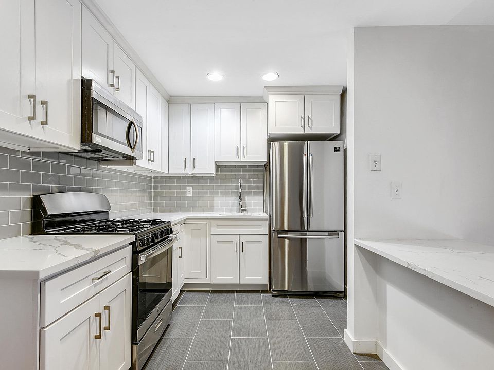 1st image of 171 Vose Ave #2F