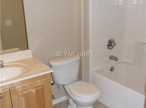 2nd image of 5116 Veeder Crest St