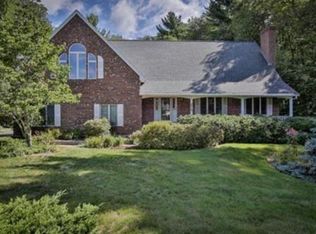13 Meadowsweet Rd, West Newbury, MA 01985