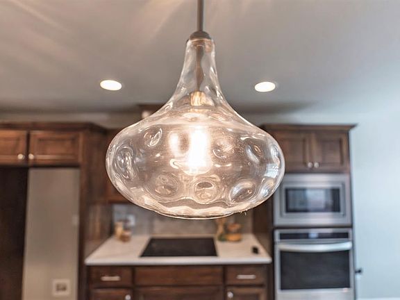 5th image of 4400 Peach Tree