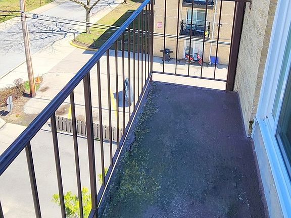 3rd image of 500 Dogwood Ln #409