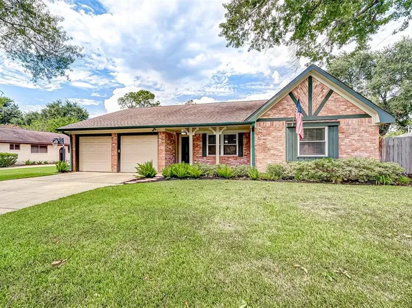 12346 Whittington Dr, Houston, TX 77077