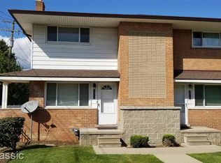 9815 Middlebelt Rd, Livonia, MI 48150