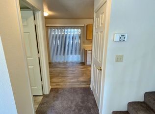 20209 Redwood Rd #B, Castro Valley, CA 94546