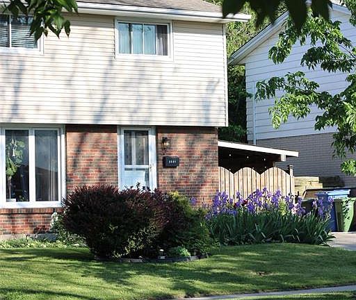 3rd image of 3581 Wolfe Ct