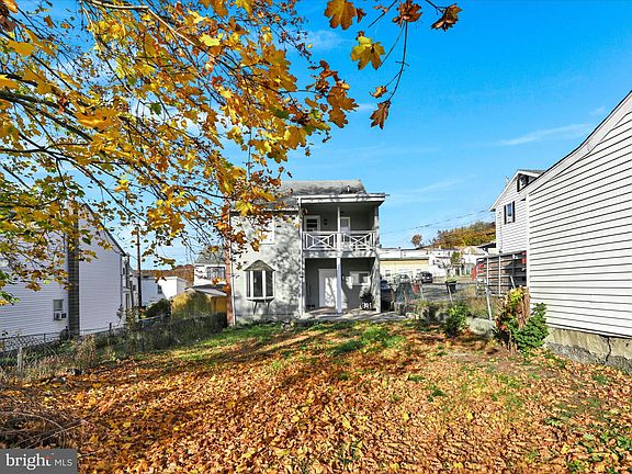 2nd image of 539 School St