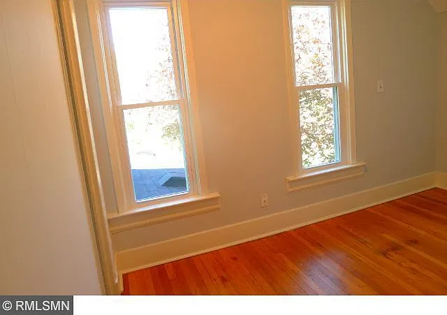 1051 17th Ave SE — Photo 6