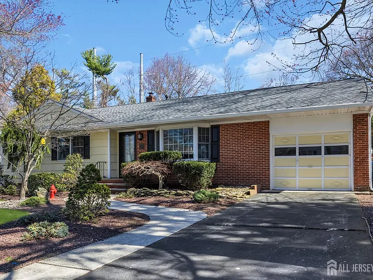 1430 Kearney Dr — Photo 42
