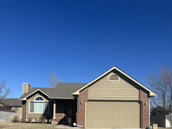 204 W Autumn Blaze St, Goddard, KS 67052