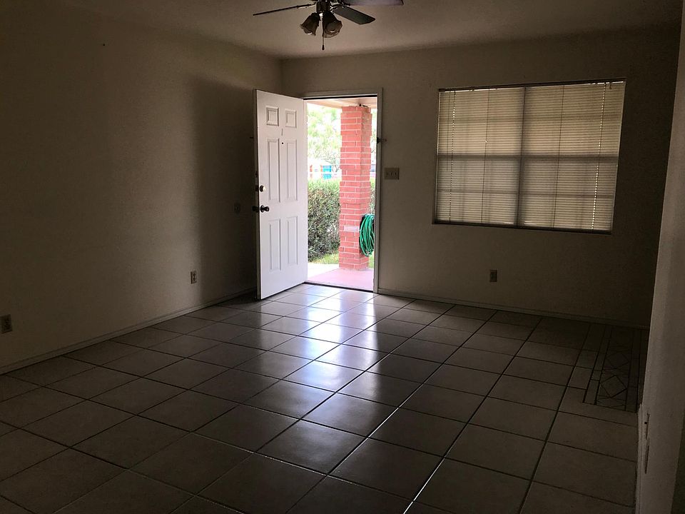 1st image of 602 E Davis St APT 1