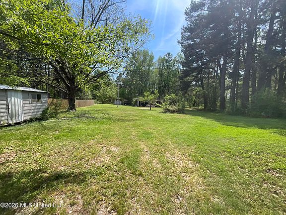 3rd image of 4905 Sherry Dr