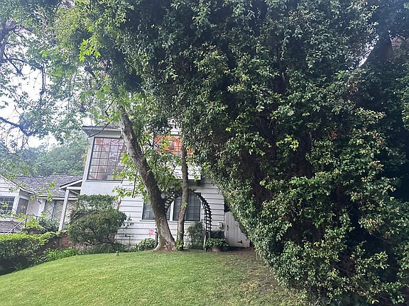 2nd image of 1315 N Wetherly Dr