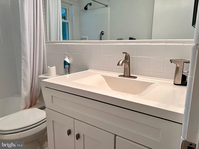 6314 Farmar Ln — Photo 16