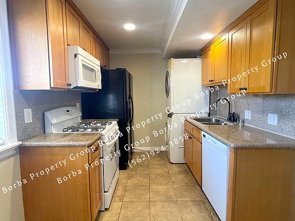 2nd image of 4231 E 10th St #6