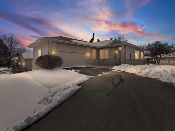 15025 Everleigh Cir, Rosemount, MN 55068