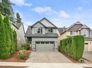21936 NE Couch St, Gresham, OR 97030